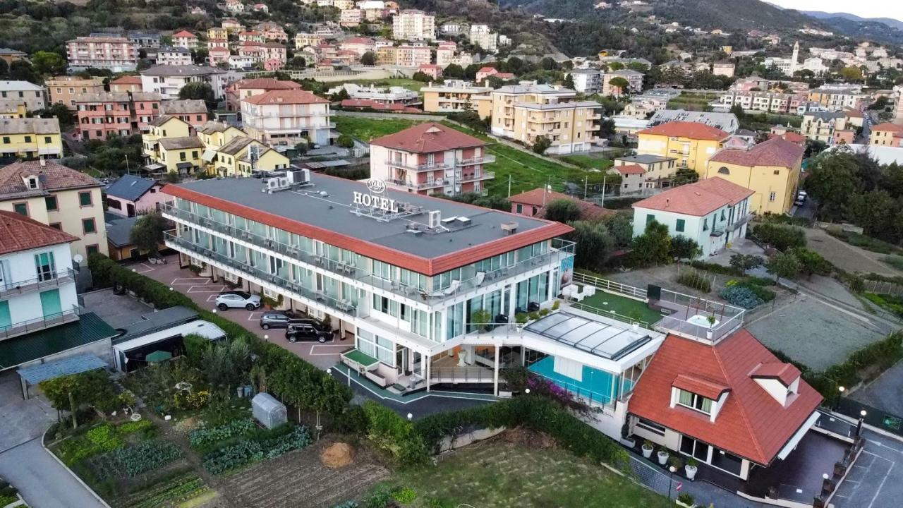 Poggio Hotel 4*